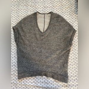 Grey lightweight short sleeve sweatshirt top